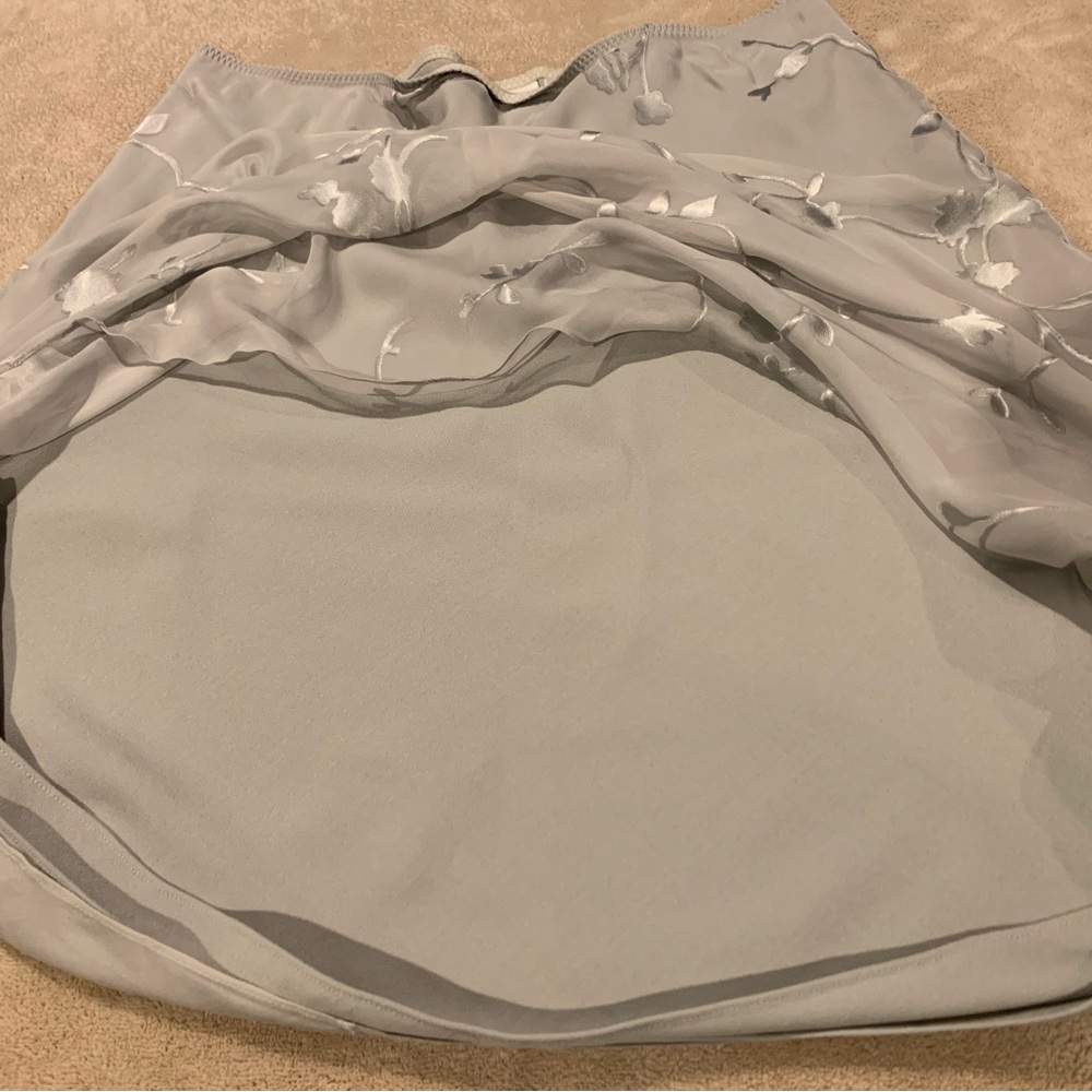 Blushe Impressions Silk/Rayon A-Line Flounce Skirt - Size 10 - Silver - EUC - Picture 7 of 10